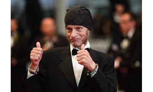 KUBRICK'İN SAĞ KOLU YAŞAMINI YİTİRDİ